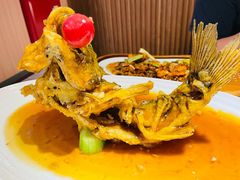 糖醋鲤鱼-闫府私房菜·百年鲁菜(恒隆店)