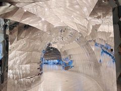 -涨巢·潮玩水疗局