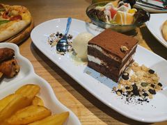 -菲滋意式餐厅(海宁银泰城店)