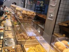 面包甜点陈列柜-周记传统糕点PASTRY(蜀汉路店)