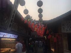 六味汤圆-罍+村卤菜摊(罍街店)