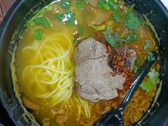 酱香牛肉米线-一品飘香米线(一中总店)