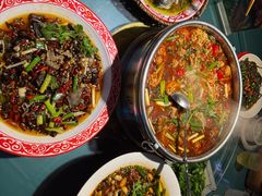 -牟记江湖重庆地标特色菜鱼蛋海鲜羊蝎子(巴南区黑金冠十多年好店)