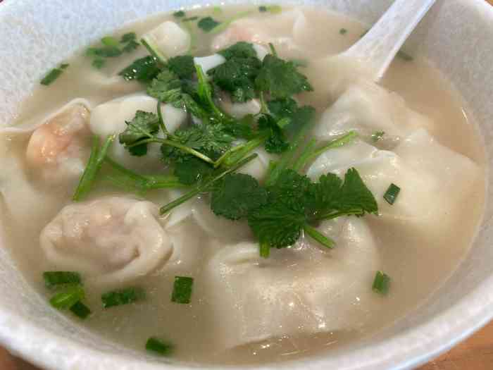 吉祥馄饨·烧麦(长阳店)-"店面干净,吉祥连锁,店家热情! 【印象】.