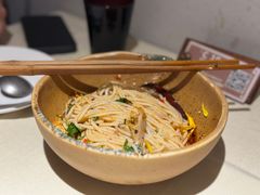玉溪凉米线-雲說·花(西宸天街店)