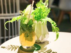 -Oasis Bar & Grill