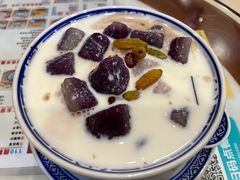 -广信牛奶甜品世家(台东店)