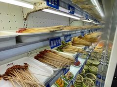 -两三事小郡肝串串香火锅(桂庙店)