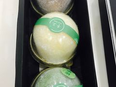 -蜜蜂小象·榴莲千层蛋糕(时代汇11栋店)