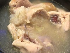 参鸡汤-青松馆韩国料理(香港中路佳世客店)