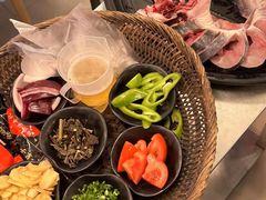 -刘姐啤酒鱼民族演艺餐厅(西街总店)
