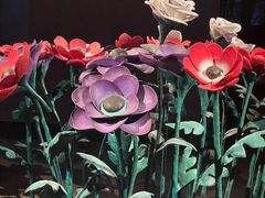 -Nathalie Djurberg与Hans Berg“牛皮纸包裹的月亮”-Prada荣宅当季展览