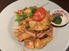 -大头虾越式风味餐厅(光明广场店)