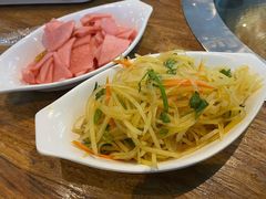 杨家二姐泡菜-杨记盛世·铁锅炖鱼粘卷子(密云新中街店)