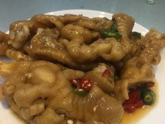 -臻鲜燕海鲜融合餐厅(金陵style店)