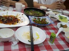 -鲁班小馆(政四街店)