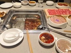 -海底捞火锅(高新万达店)