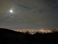 -鬼笑石后山停车场