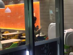 门面-张亮麻辣烫(尚都SOHO店)
