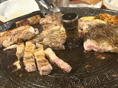 -江南猪肉商会无限续吃(弘大店)