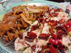 -小鱼小牛·鱼牛干锅·脆鱼火锅(世欧广场店)