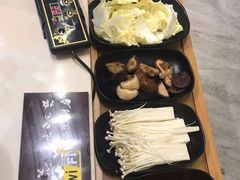 -蜀八婆鲍鱼鸡煲虾(宝安坪洲店)