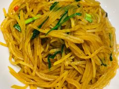 酸辣土豆丝-小桃红·东北菜·春饼烤鸭(南阳湖街店)