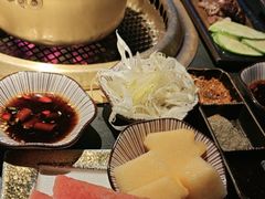 -铭牛烧肉·和牛海鲜自助(高新月牙湖店)