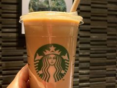 -星巴克臻选(南京金茂览秀城店)