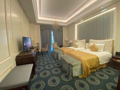 -湖北文旅洪宾红莲湖酒店