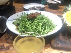 -老滇山寨•云南特色菜•地方菜•民族风情歌舞表演(金碧店)