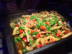 双椒味平锅-蛙来哒(东城万达店)