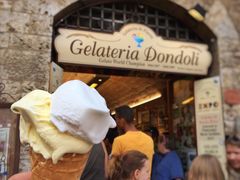 -Gelateria Dondoli