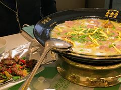 -渔语鱼酸菜鱼新川菜(来福士店)