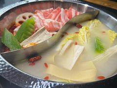 -蓉城老院十一年川味老火锅(中南店)