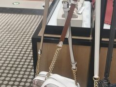 -COACH蔻驰(赛特奥特莱斯店)