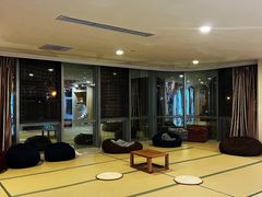 -碧中海汤泉汗蒸酒店