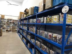 -逝水玩具折扣店