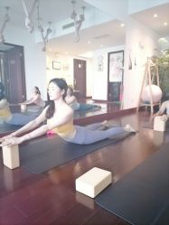 -Yvon yoga 瑜伽·精准体态管理中心
