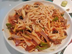 -楼兰古丽·新疆拌面·清真(华阳城店)