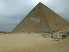 -吉萨金字塔群