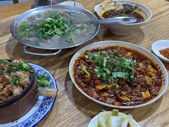 -杨三娘跷脚牛肉(羊子山西路店)