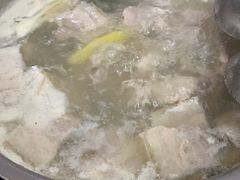 -香猪美食(中心店)