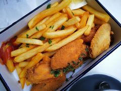 主厨特选美式风味炸鸡翅配薯条-MIKAKU(万达广场上海宝山店)