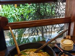 -银米·云南传统过桥米线(双廊黑金冠店)