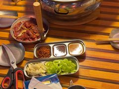 -叽叽扎扎烤肉场(生态城万达店)