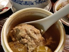 无花果炖瘦肉汤-黄祥华养生堂·炖汤·营养蒸饭(岭南天地店)