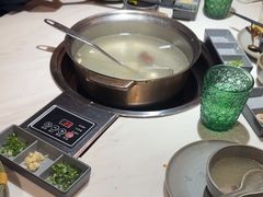 -喃喃椰·糟粕醋·椰子鸡火锅(七堡花园店)