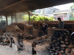 -御霞苑泥烩鸡休闲农庄