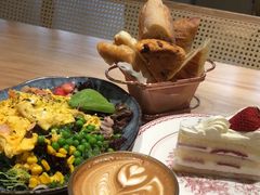 -Dough&Joe团憩(瑞虹天地月亮湾店)